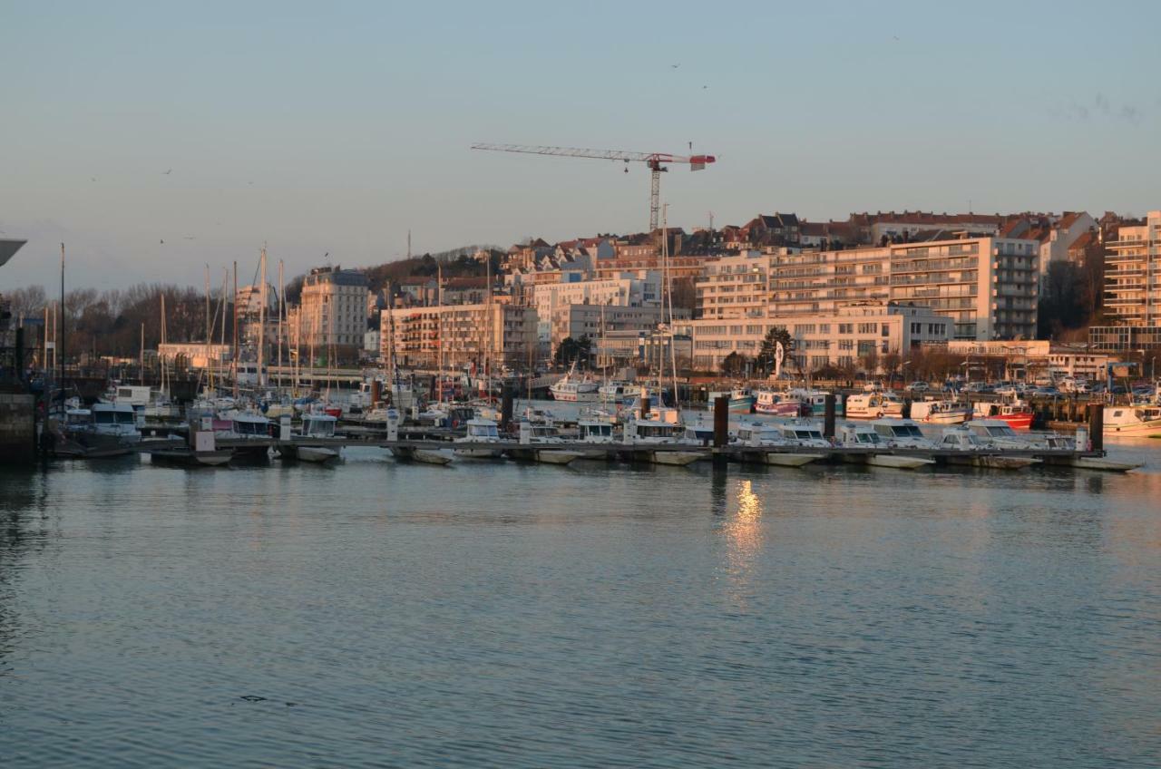 Vue Sur Port Apartment *